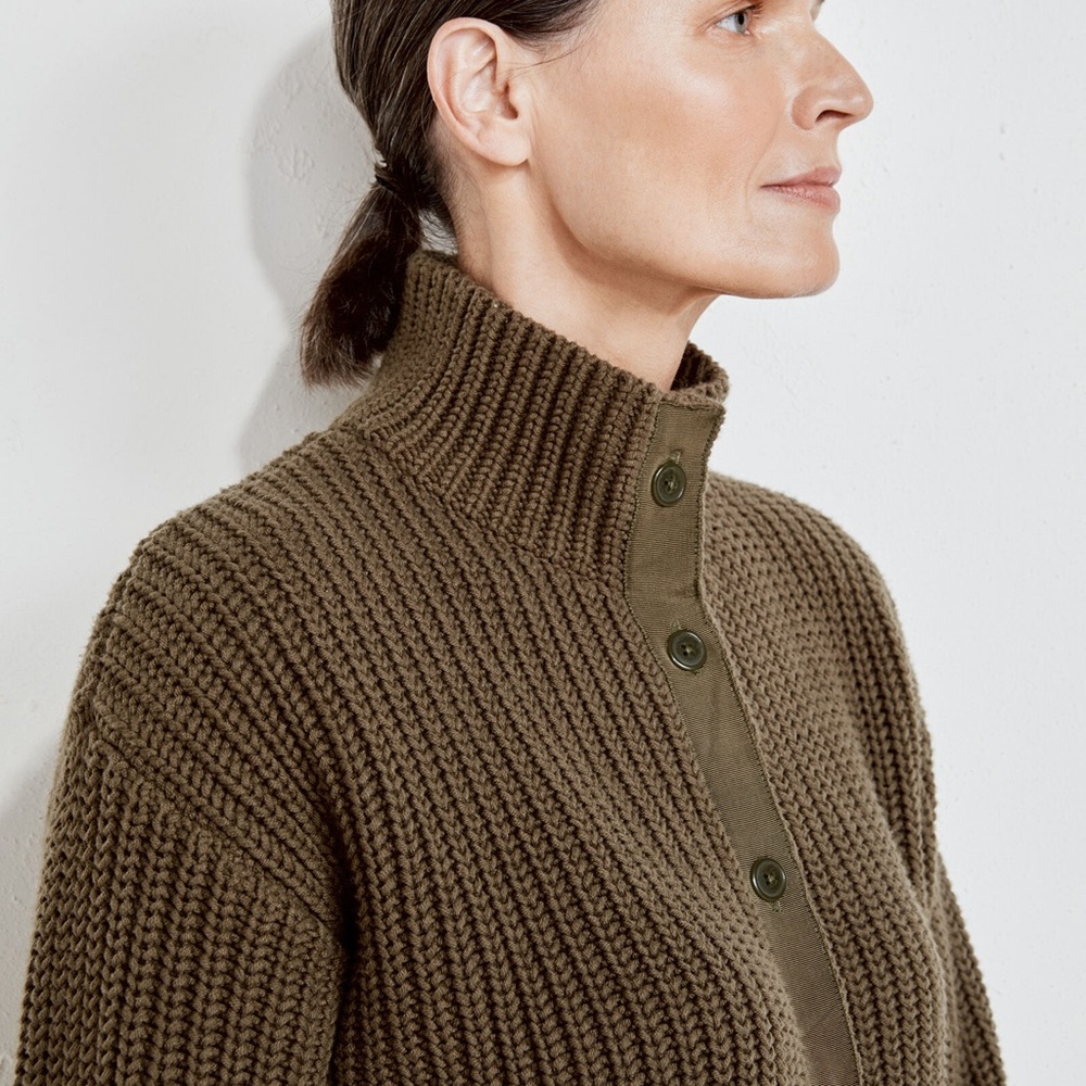 'AAC' Green Four Button Collar Neck Shaker Sweater (Plus)